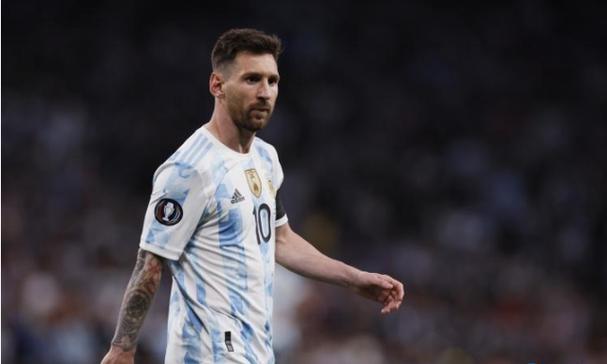 央行：开展7000亿元买断式逆回购操作